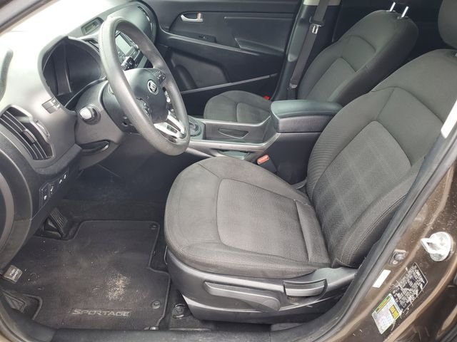 Used 2013 Beige Kia LX image 5