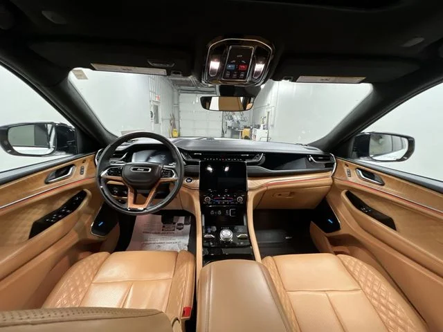 Used 2023 White Jeep Summit image 22