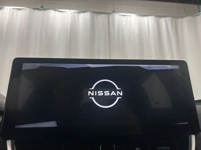 Used 2023 Silver Nissan 2.5 SV image 14