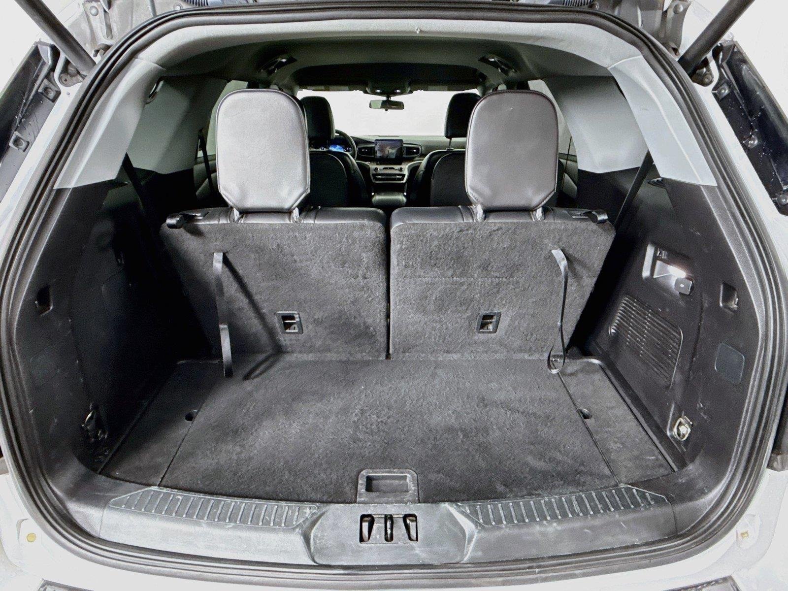Used 2021 Oxford White Ford XLT image 38
