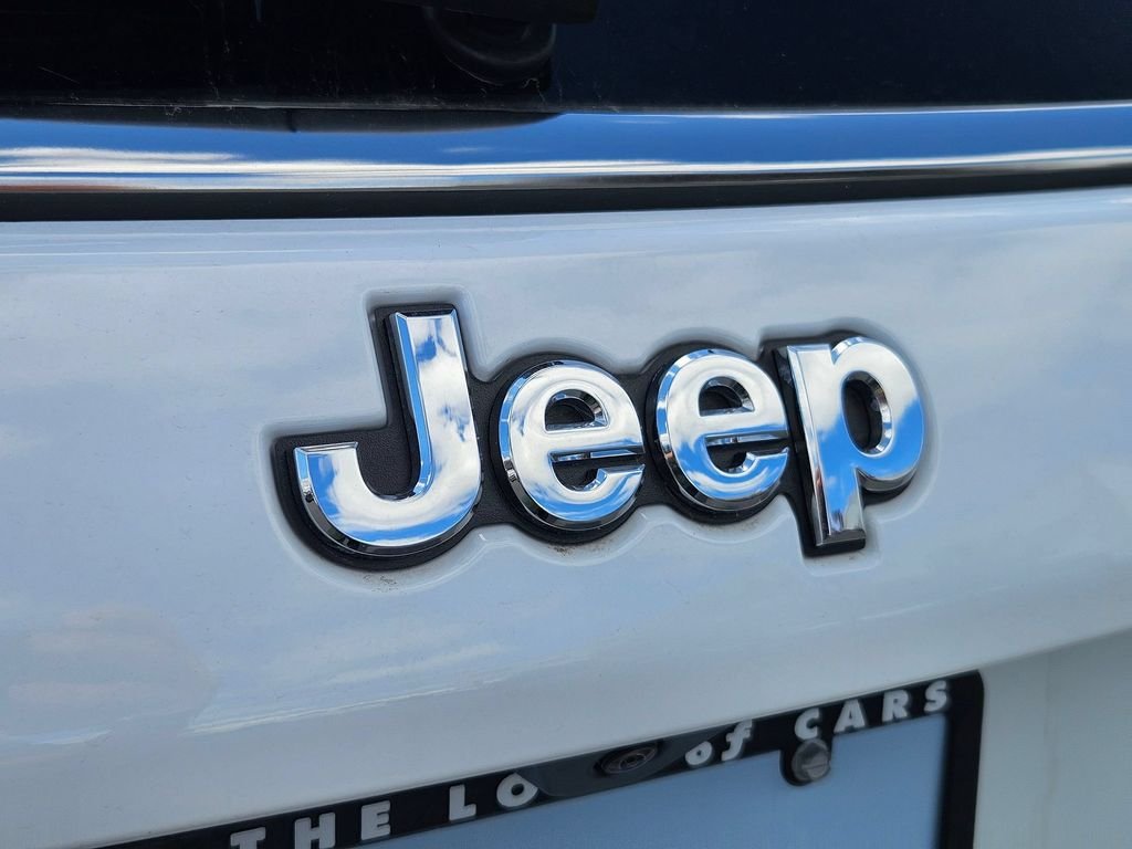 New 2026 Bright White Clearcoat Jeep Limited image 30