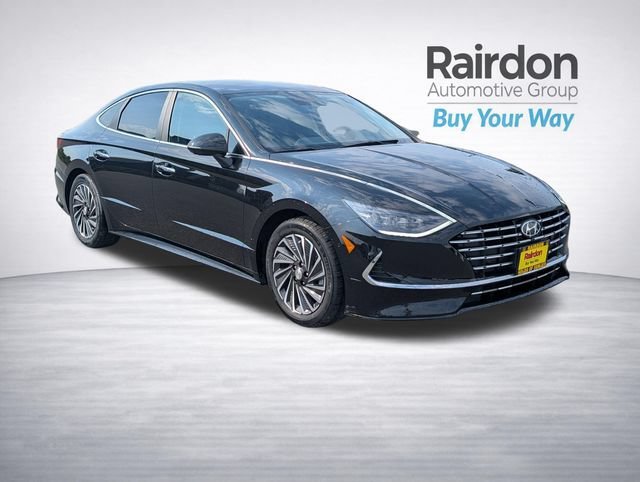 Used 2022 Nocturne Black Hyundai Limited image 1