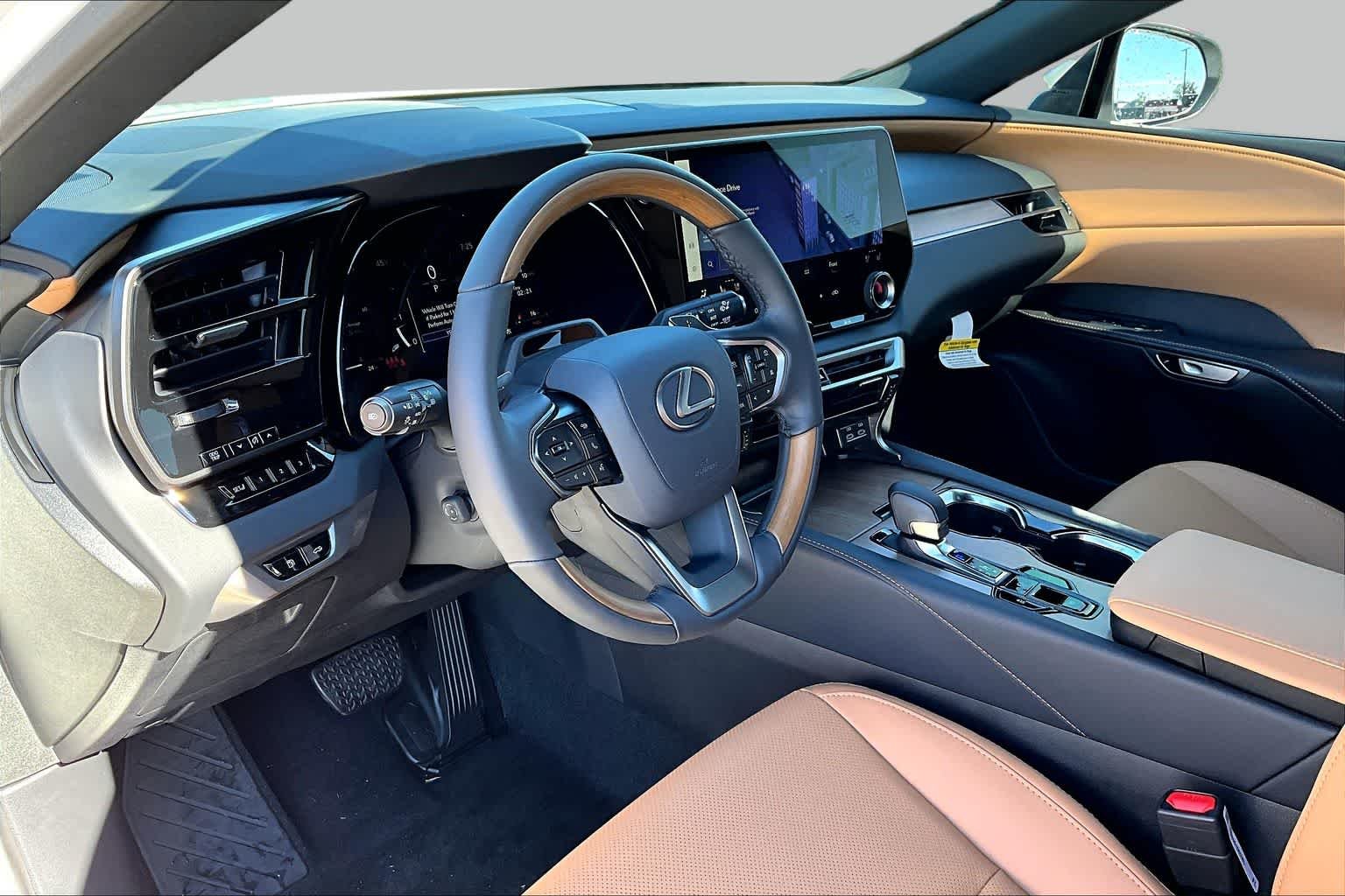 New 2026 Eminent White Pearl Lexus PREMIUM image 8
