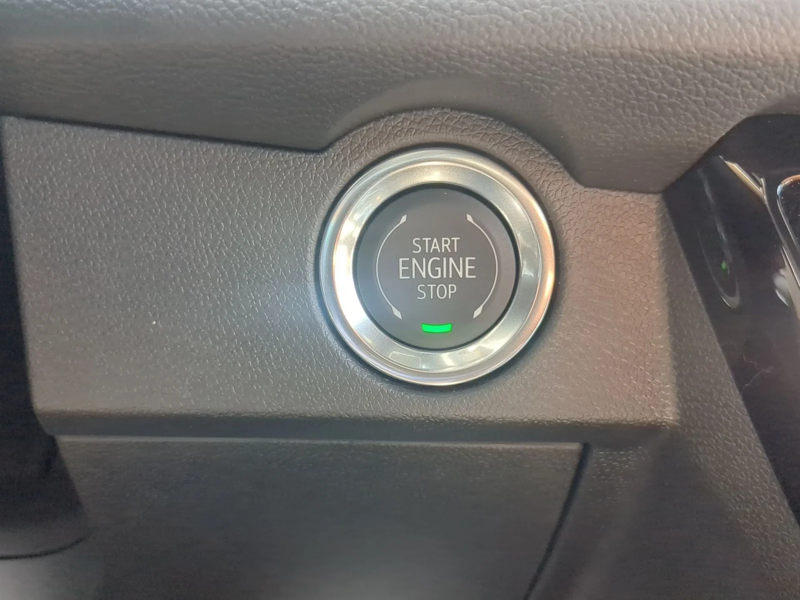 New 2026 Polar White Tricoat Chevrolet High Country image 41