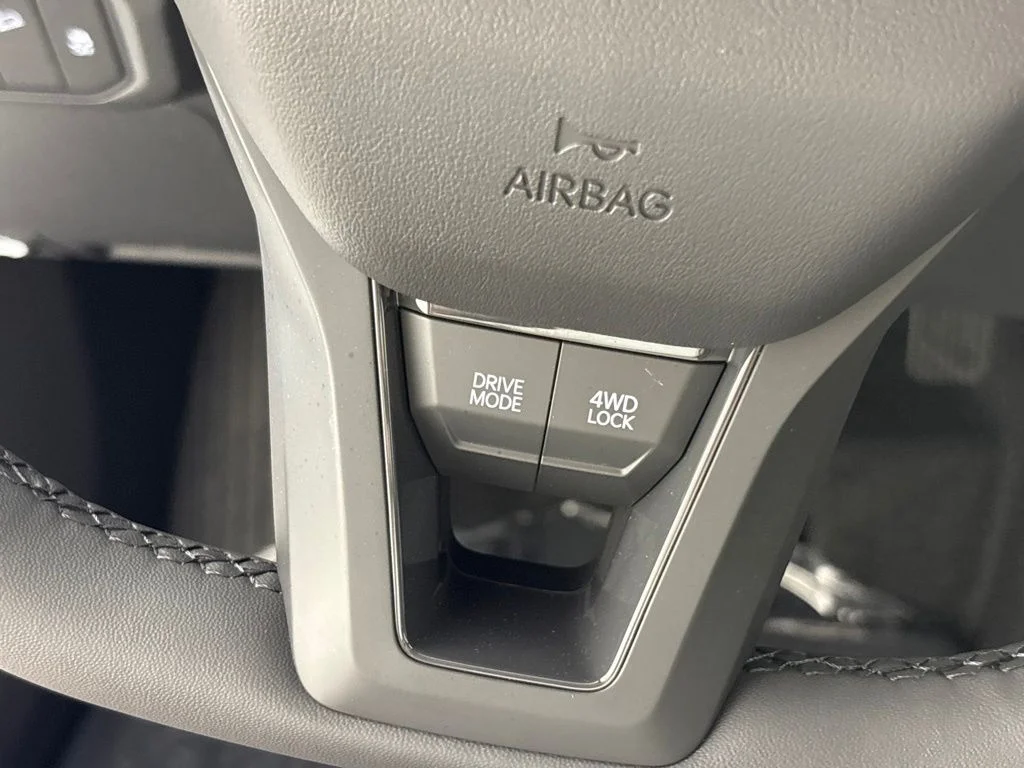 New 2027 Snow White Pearl / Black Roof Kia X-Line image 29