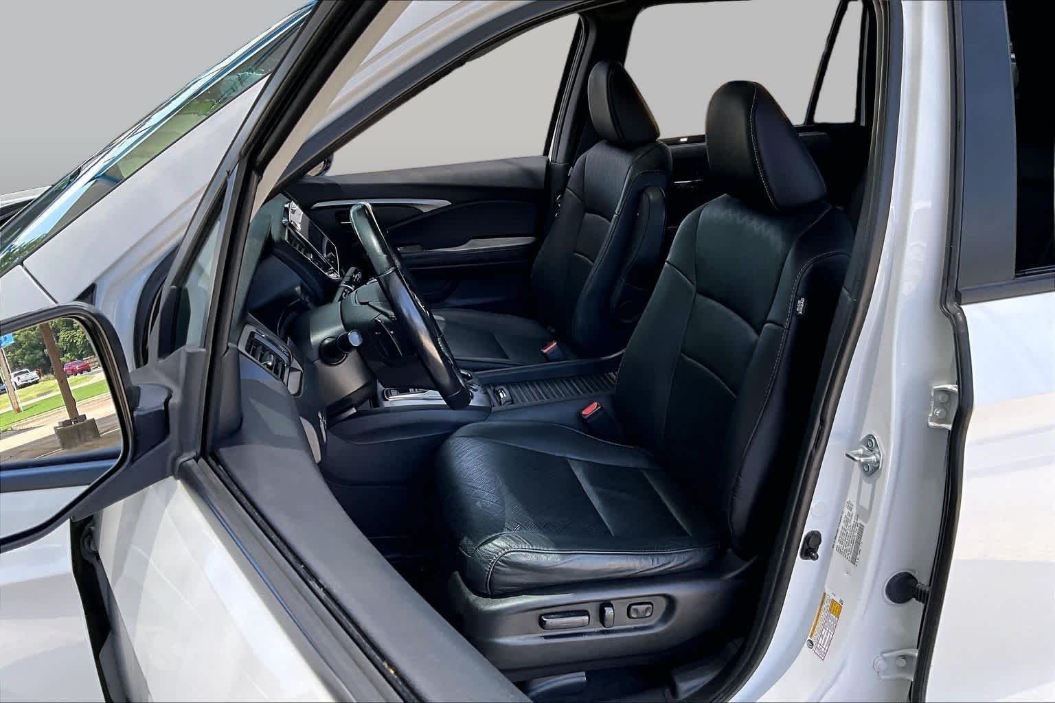 Used 2021 Platinum White Pearl Honda EX-L image 8