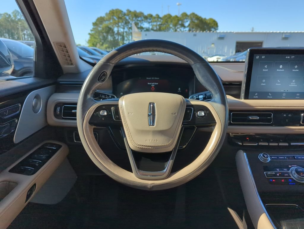 Used 2022 White Lincoln Reserve image 16