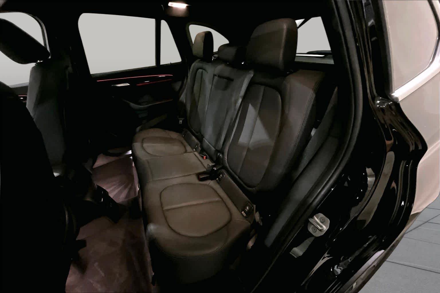 Used 2019 Jet Black BMW xDrive28i image 20