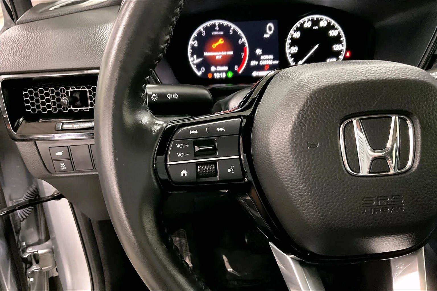 Used 2025 Solar Silver Metallic Honda EX-L image 24