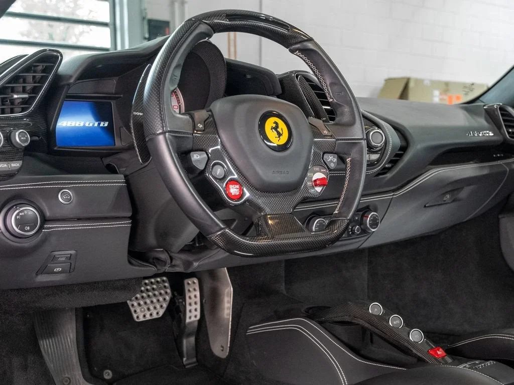 Used 2018 Bianco Avus Ferrari Base image 22