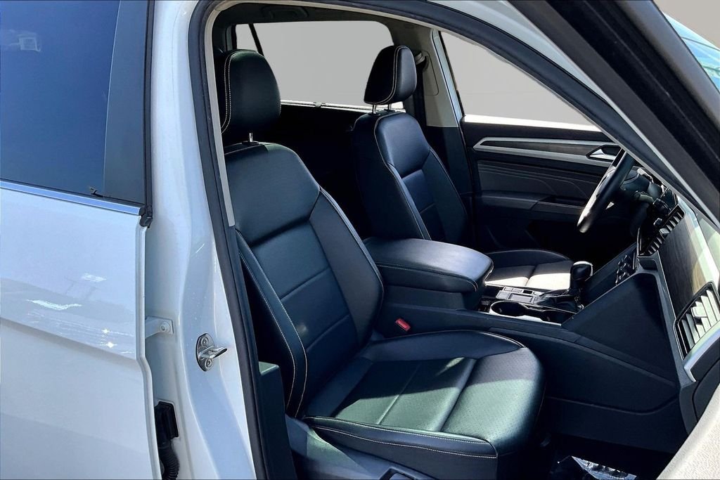 2022 Volkswagen Atlas SE w/Tech - Photo 30
