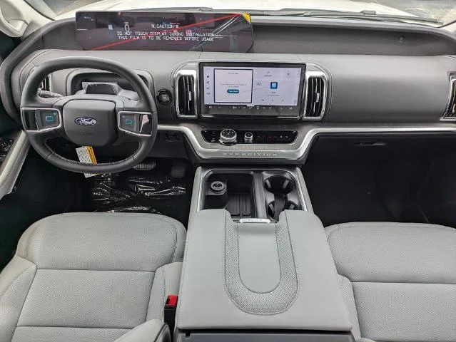 New 2026 Star White Metallic Tri-Coat Ford Platinum image 50