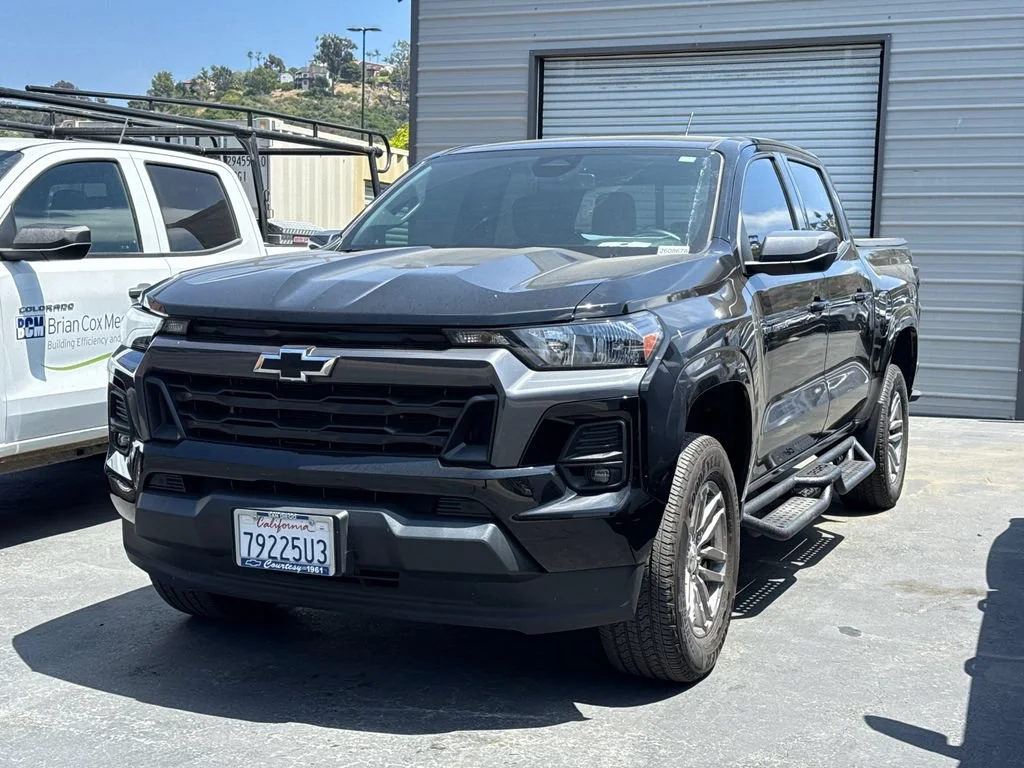 Used 2023 Black Chevrolet LT image 2
