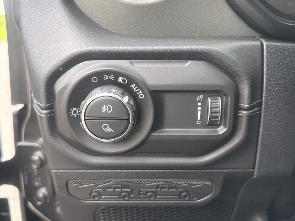New 2026 Gray Jeep Mojave X image 13
