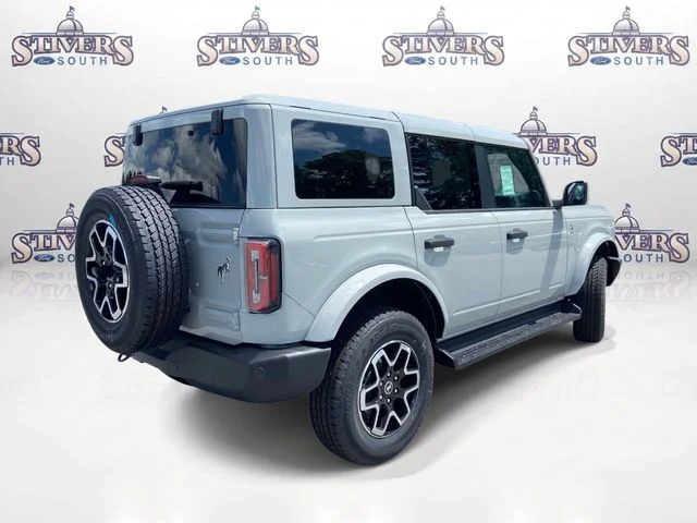 New 2026 White Ford Outer Banks image 3