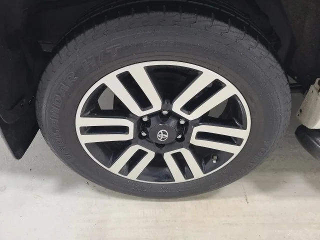 Used 2016 Blizzard Pearl Toyota Limited image 37