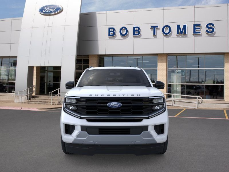 New 2026 Star White Metallic Tri-Coat Ford Platinum® image 7