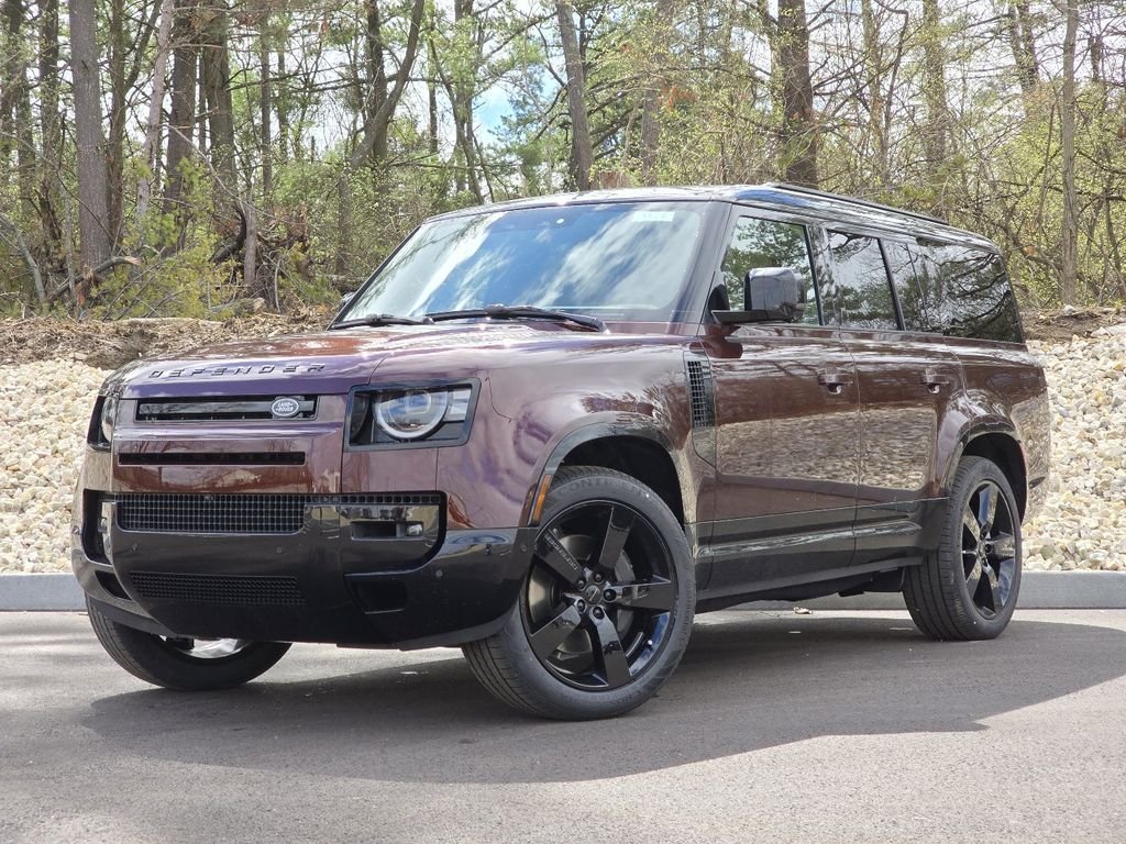 New 2026 Sedona Red Land Rover X-Dynamic se image 2