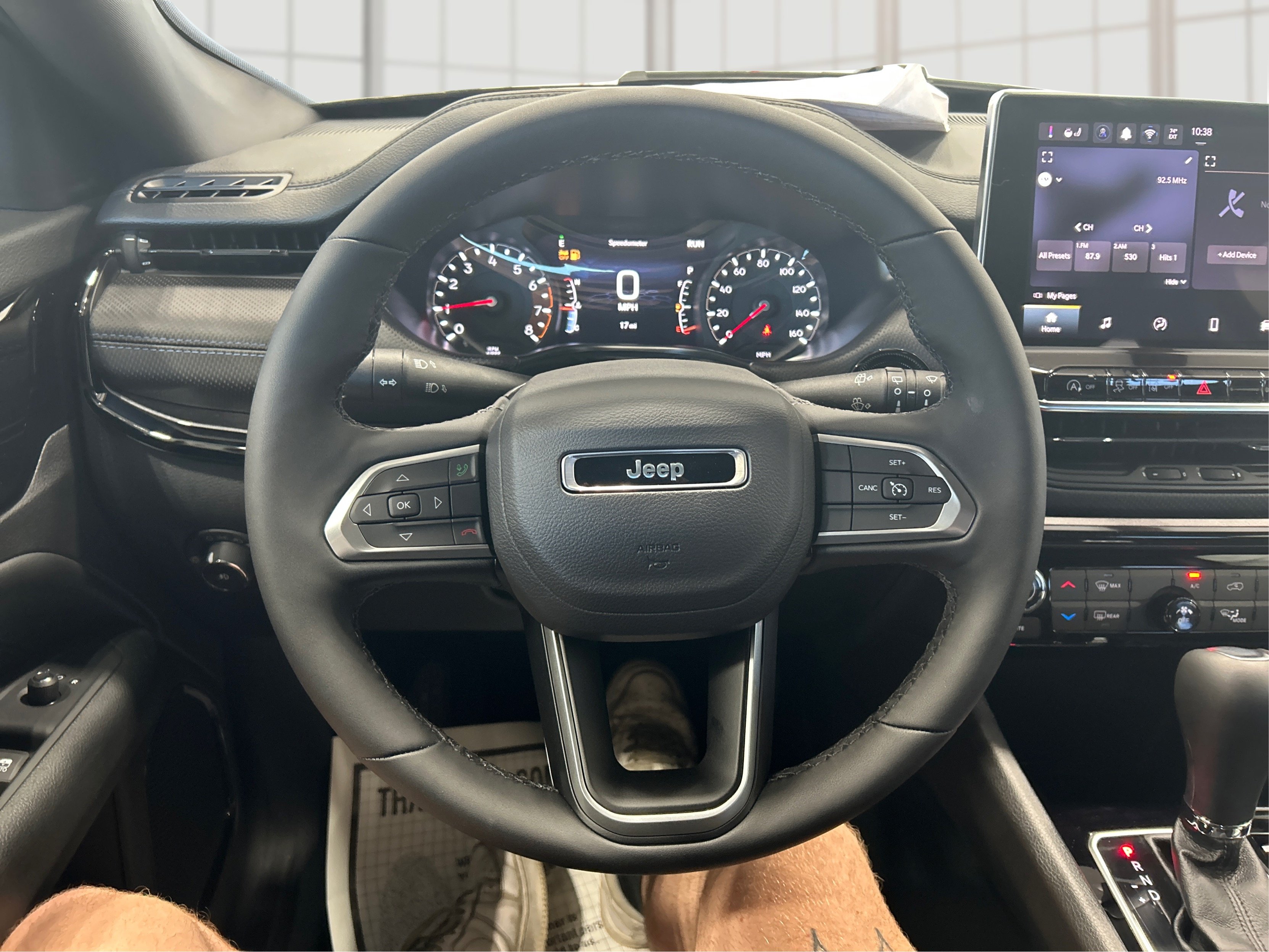 New 2026 Diamond Black Crystal Pearlcoat Jeep Latitude image 16