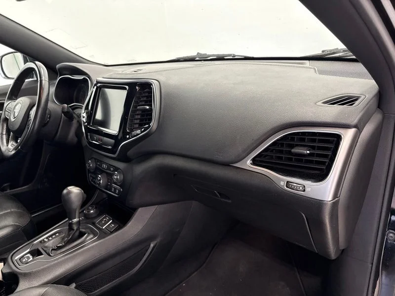 Used 2019 Black Jeep Limited image 15