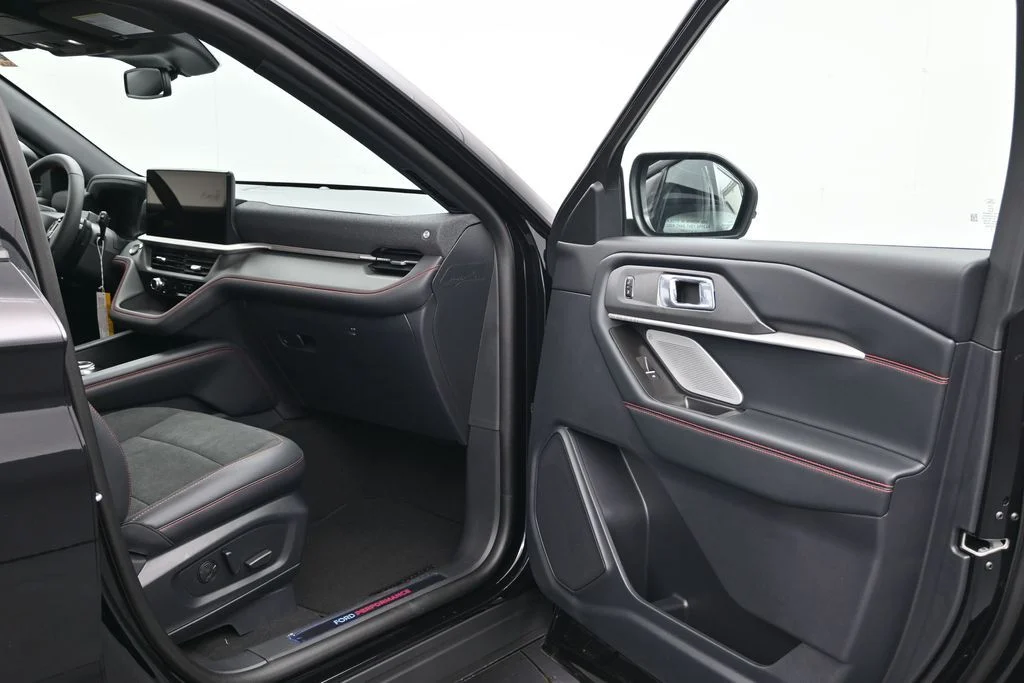 New 2026 Agate Black Metallic Ford ST image 16