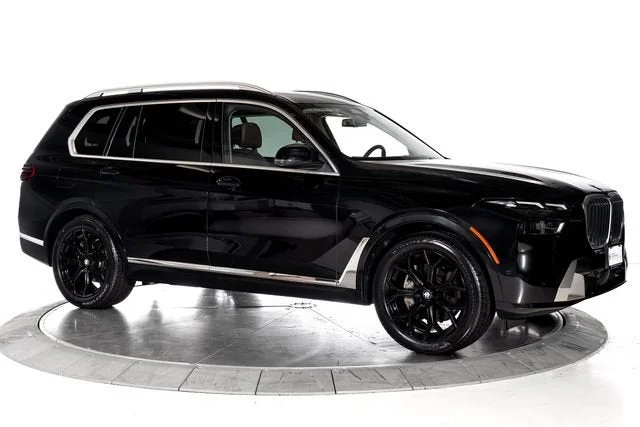 Used 2024 Black Sapphire Metallic BMW xDrive40i image 10