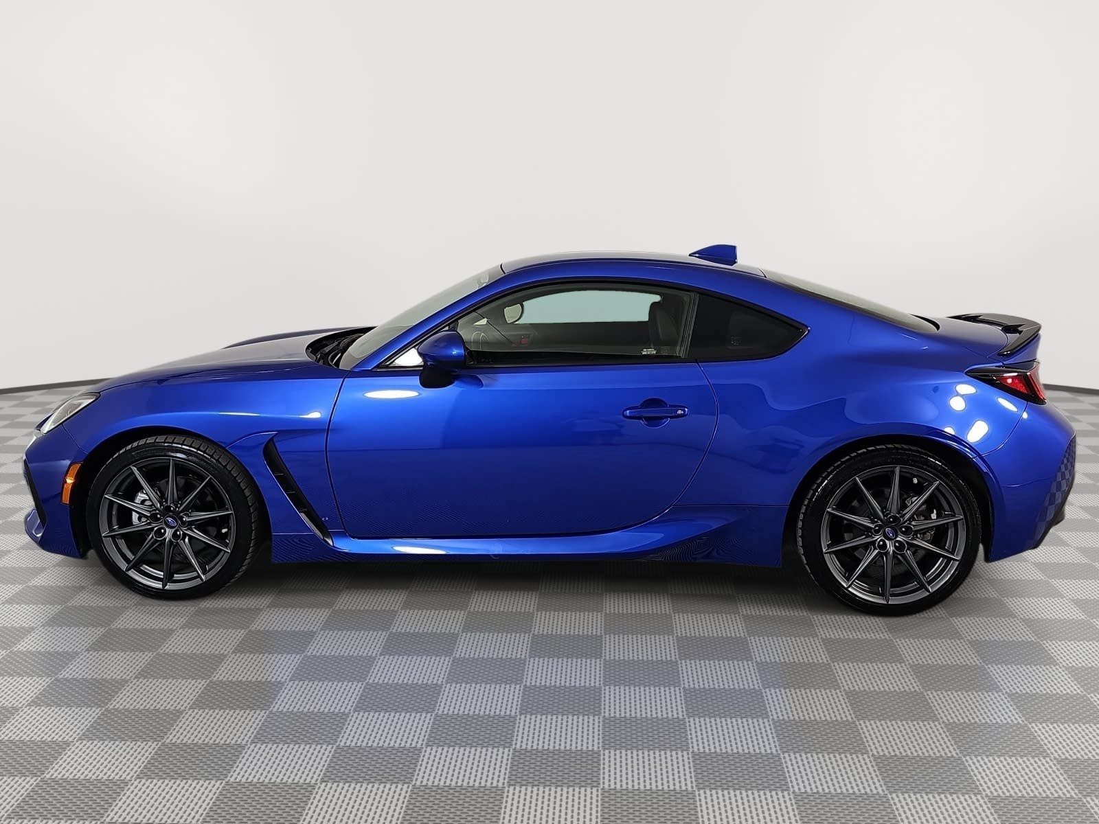 Used 2024 Blue Subaru Limited image 5