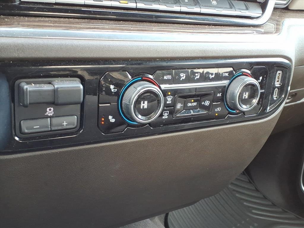 Used 2025 Sterling Gray Metallic Chevrolet LT image 10