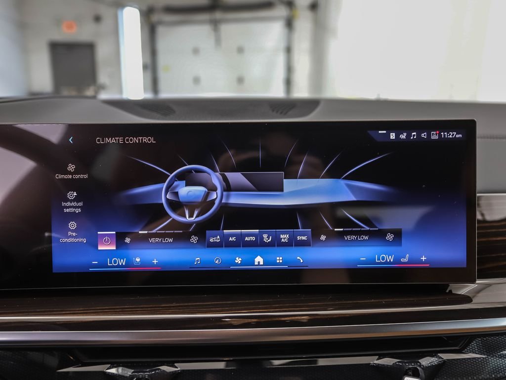 Used 2026 Black Sapphire Metallic BMW xDrive40i image 19