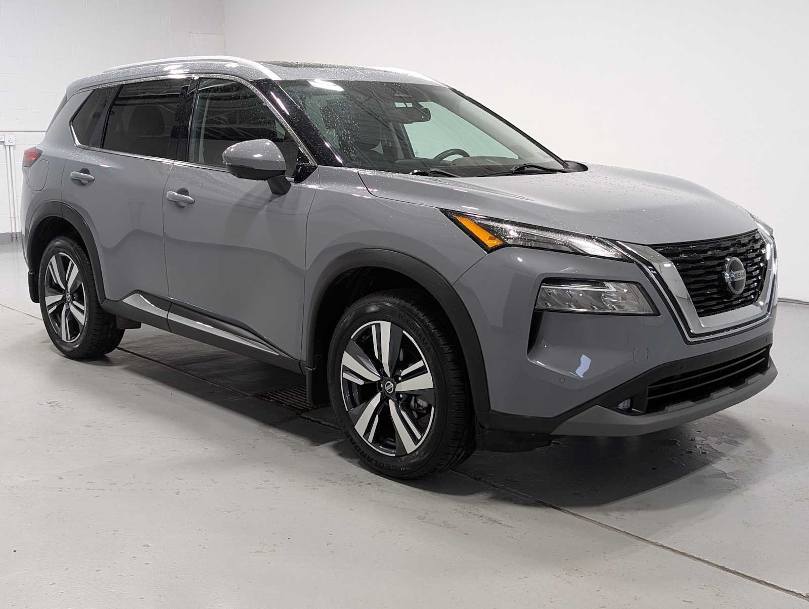 Used 2021 BOULDER GRAY PE Nissan SL image 6