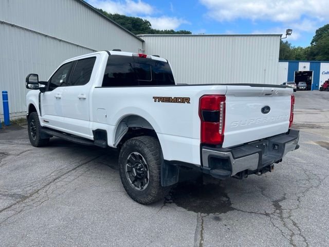 Used 2024  Ford  image 8