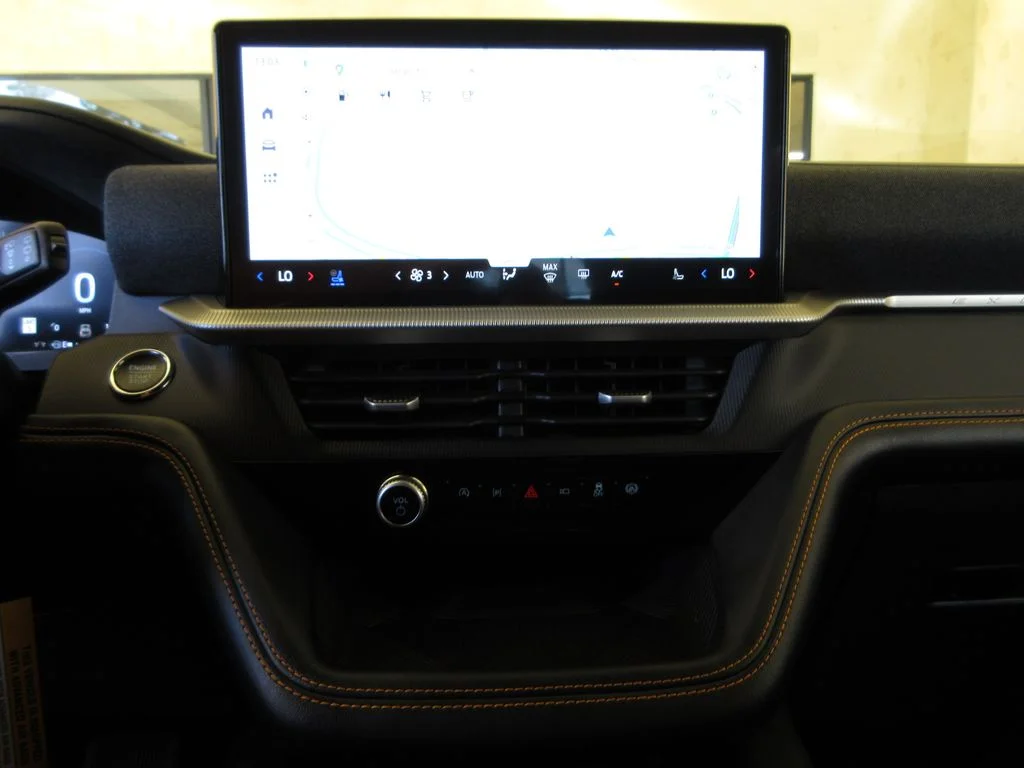 2026 Ford Explorer Tremor - Photo 18