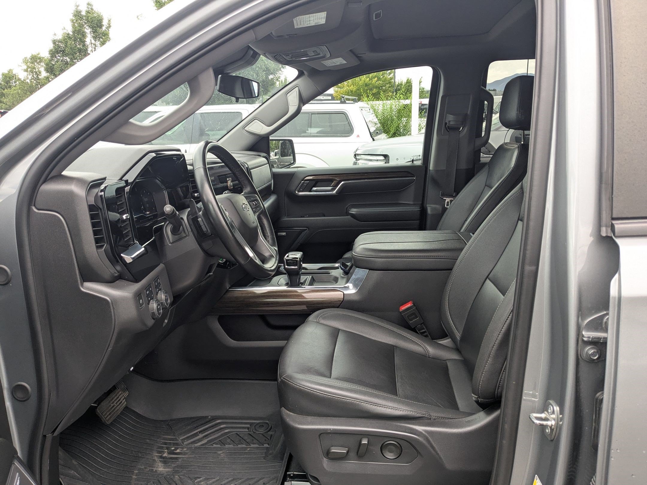 Used 2024 Sterling Gray Metallic Chevrolet LT Trail Boss image 24