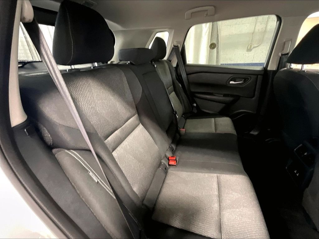 Used 2025 Silver Nissan SV image 16