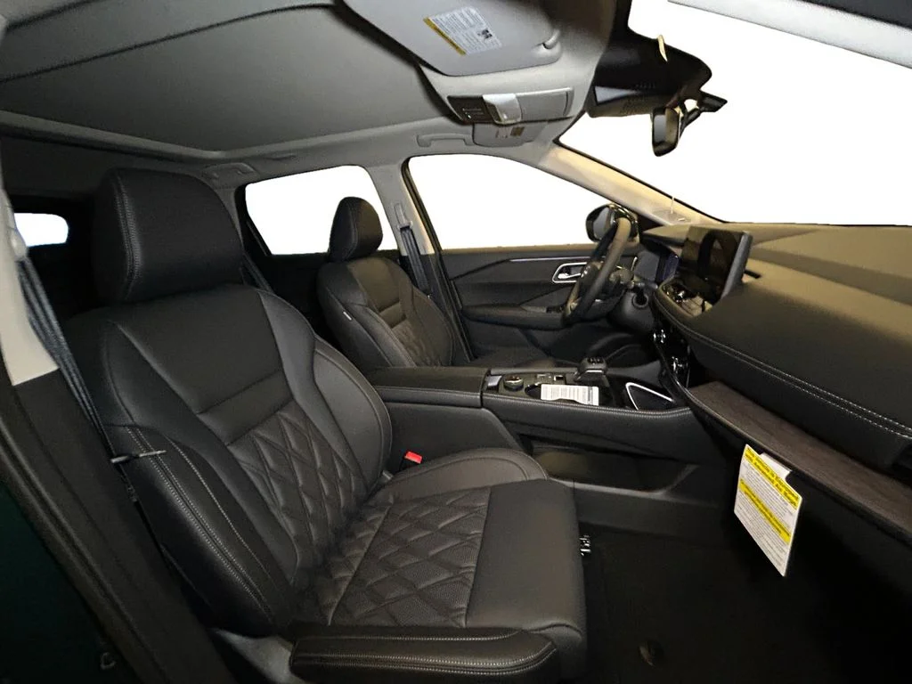 New 2026 Obsidian Nissan Platinum image 15