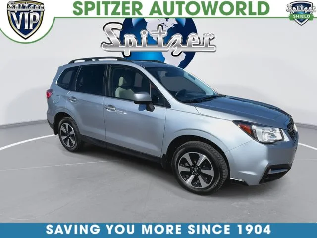 Used 2018 Silver Subaru 2.5i Premium image 2