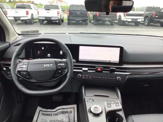 Used 2026 Shadow Kia SX-Prestige image 10