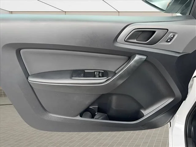 Used 2020 White Ford XL image 13