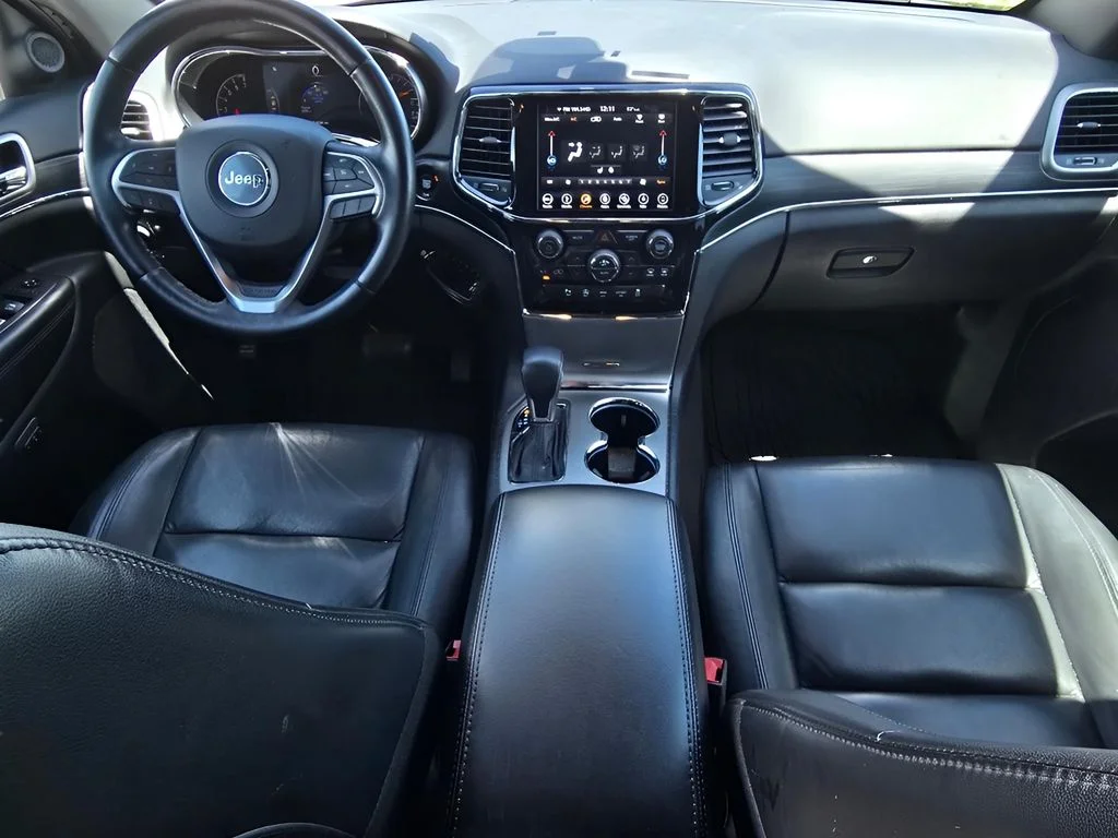 Used 2019 Bright White Clearcoat Jeep Limited image 14