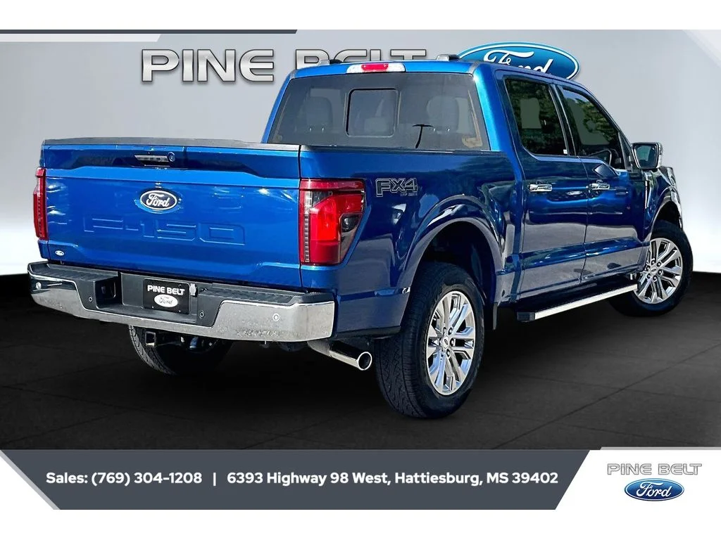 Used 2024 Atlas Blue Metallic Ford XLT image 11