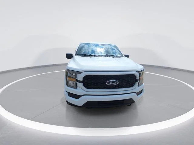 Used 2023 White Ford XL image 3