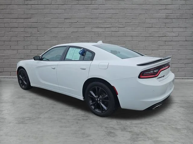 Used 2020 White Dodge SXT image 3