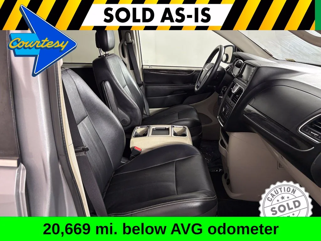 Used 2014 Silver Chrysler Touring image 30