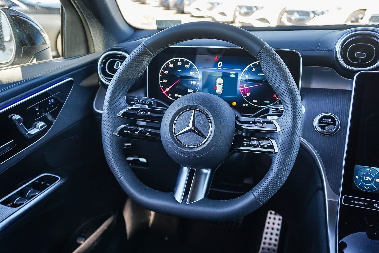 New 2026 Polar White Mercedes-Benz GLC 300 image 16