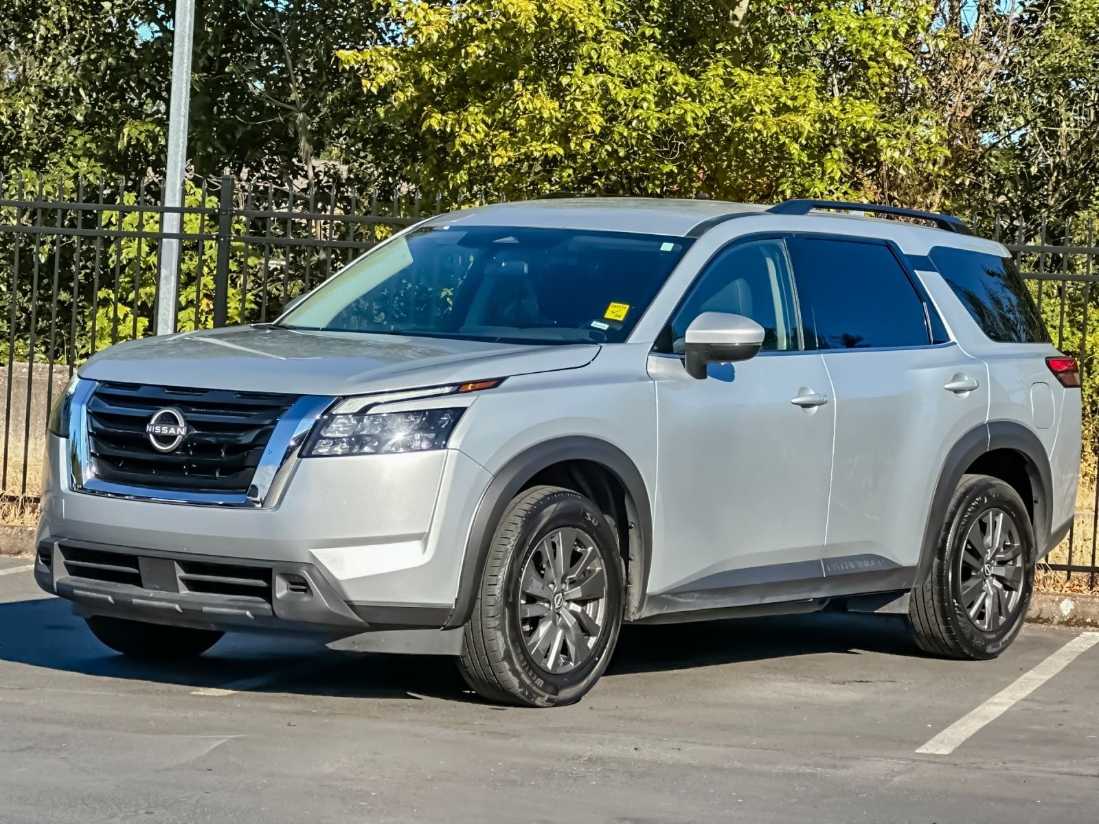 Used 2025 Silver Nissan SV image 7