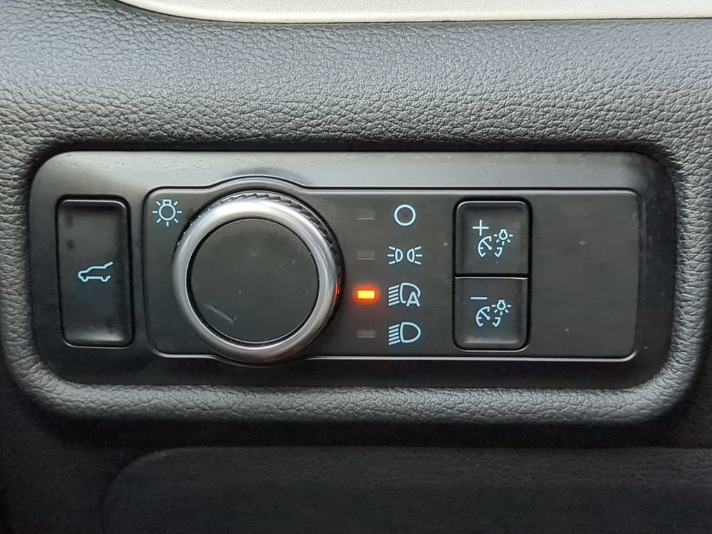 Used 2023 Carbonized Gray Metallic Ford XLT image 61