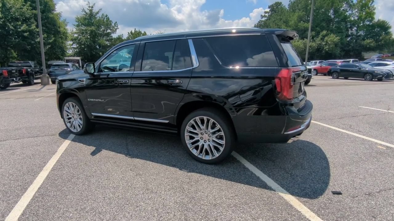 2026 GMC Yukon Denali - Photo 6