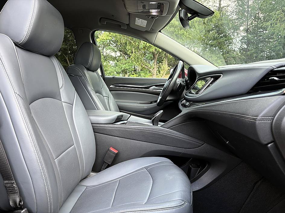 Used 2020 Includes Pitch Dark Night lower exterior accent color.) Buick Essence image 12