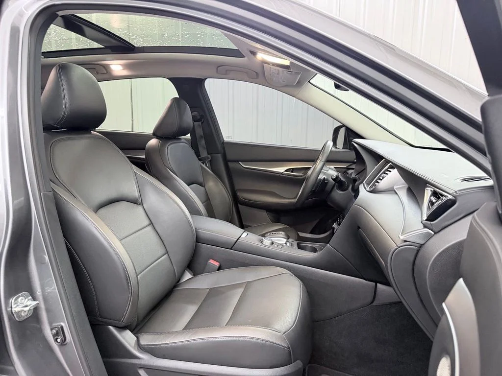 Used 2023 Gray INFINITI LUXE image 42