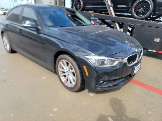 2018 BMW 3 Series 320i Sedan's photo